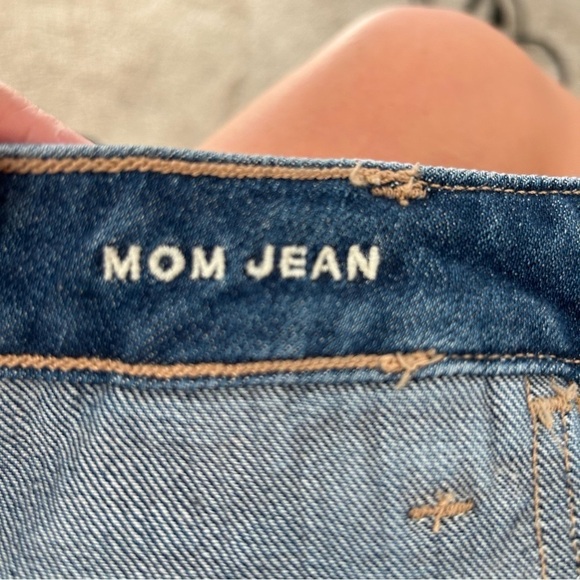 American Eagle Mom Jean utility cargo 12 long - Picture 4 of 9